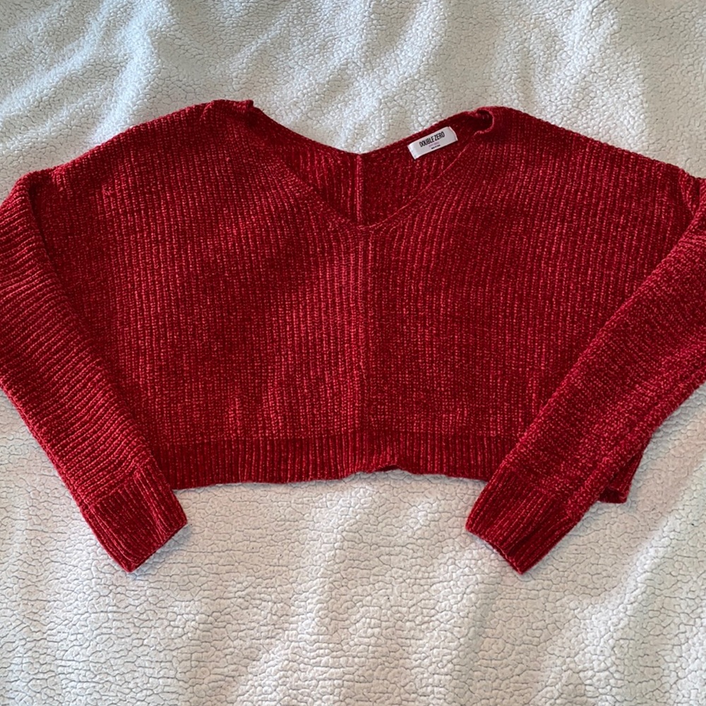 Red Crop V-neck Sweater